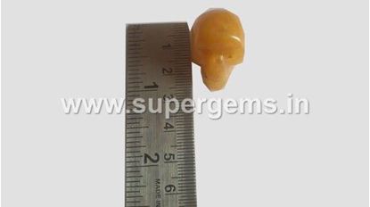 Picture of yellow aventurine skull