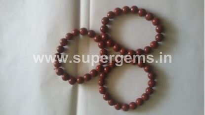 Picture of red jesper bracelet