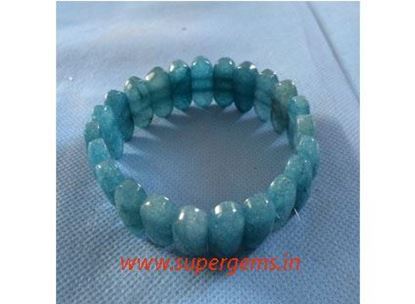 Picture of died aquamarine diomond cut braclet