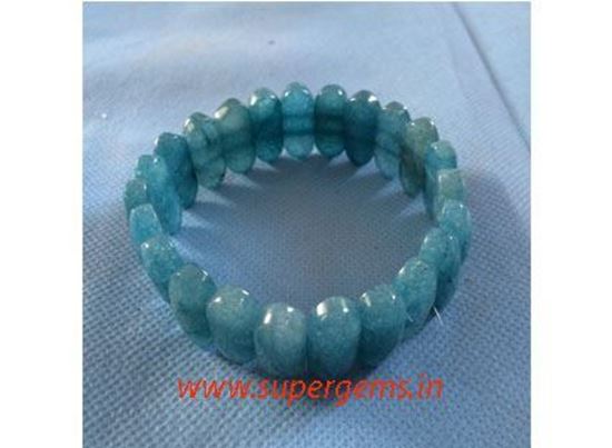 Picture of died aquamarine diomond cut braclet