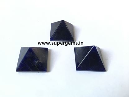 Picture of sodlite pyramid