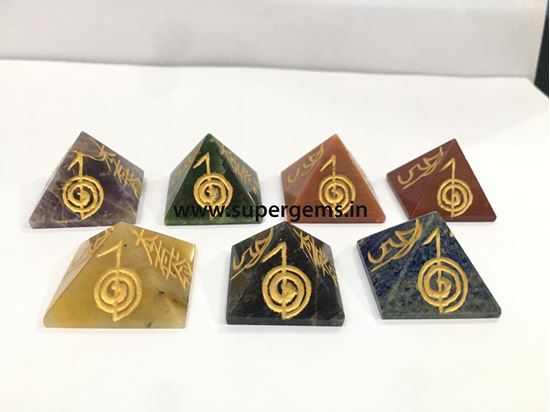 Picture of 7 chakra reiki usai carvin pyramid set