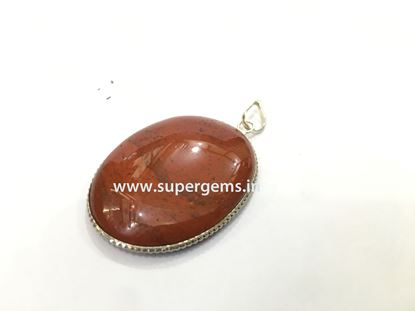 Picture of red jesper oval shape pendnat