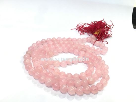 Picture of rose quartz mala