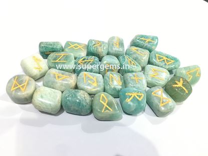 Picture of amazonite rune set