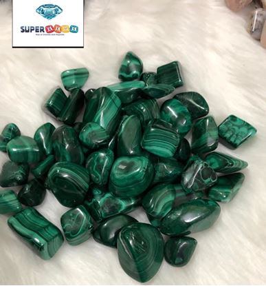 Picture of melachite tumble stone